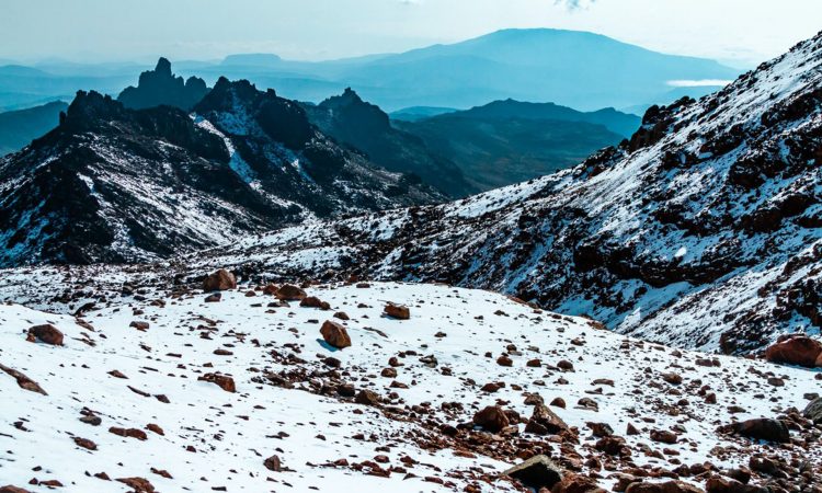 4 Days Mount Kenya Hiking Safari Tour