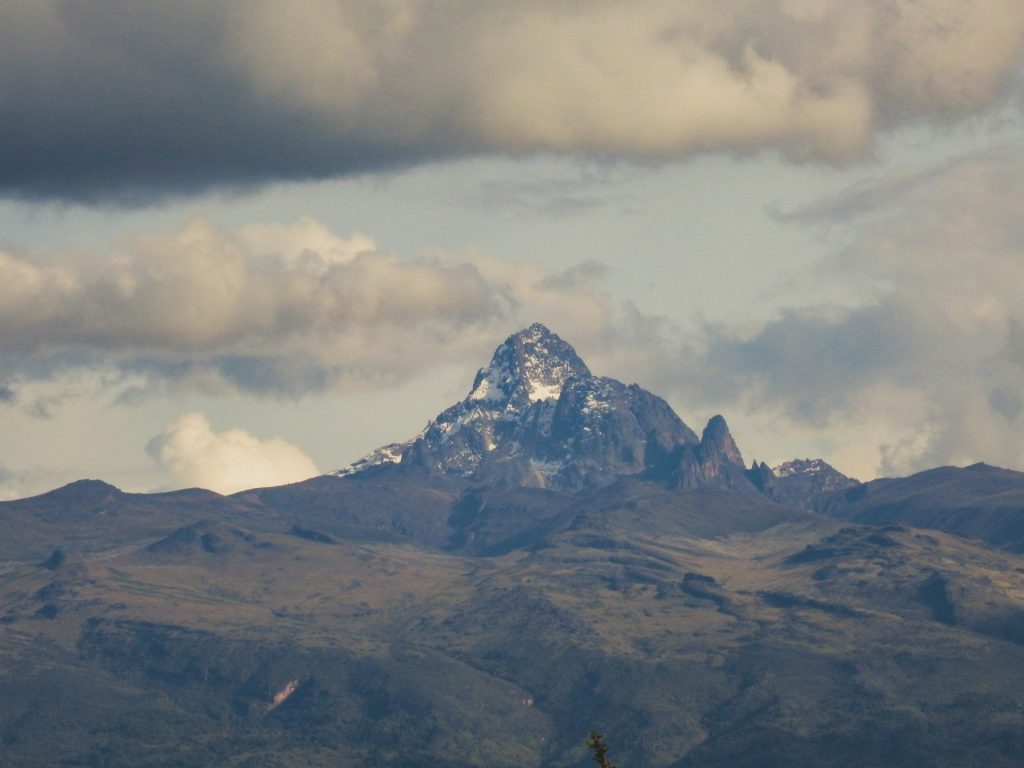 Detailed 5-Day Mount Kenya Climbing Tour Itinerary